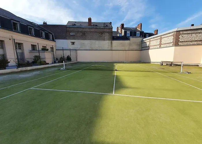 Le Duplex - Parking - Vue Clochers - Tennis